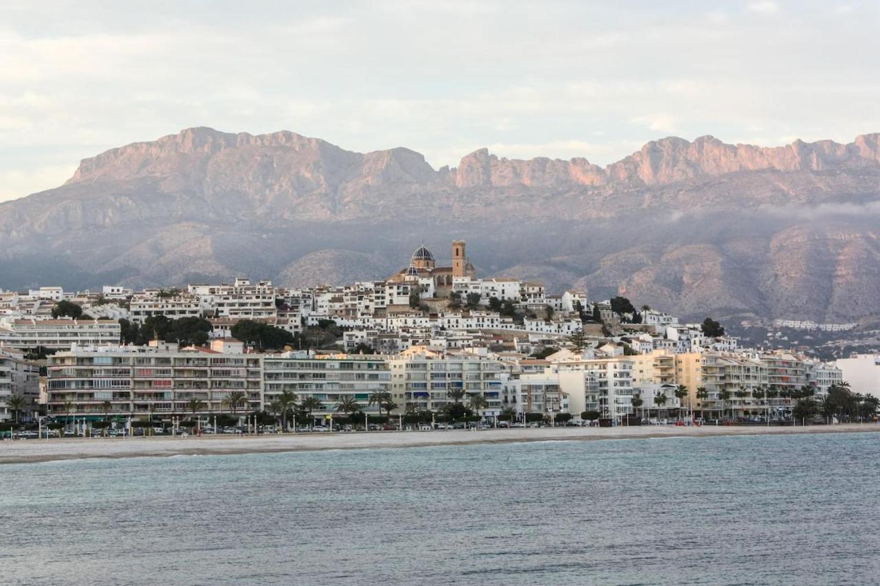 Апартаменты Escapada Romantica En Atico Frente Al Mar Con Piscina Альтеа Экстерьер фото